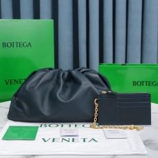 Bottega Veneta Pouch Clutch Bags